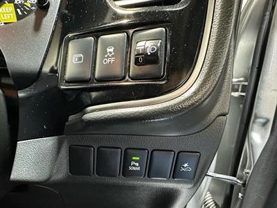 2020 Mitsubishi Outlander - Thumbnail