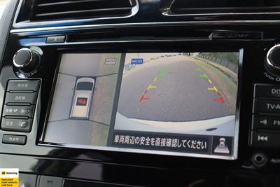 2015 Nissan Serena - Thumbnail