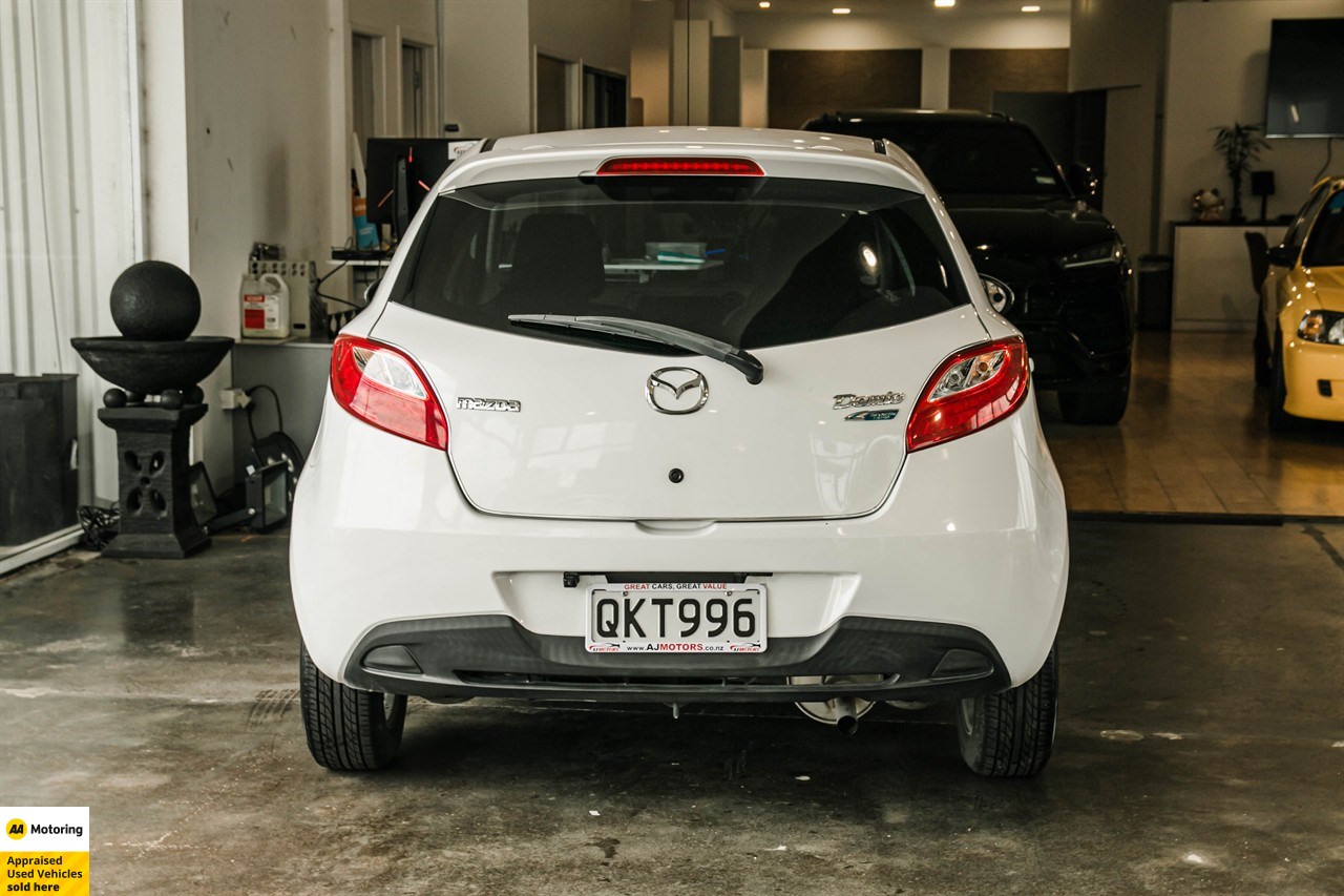 2012 Mazda Demio