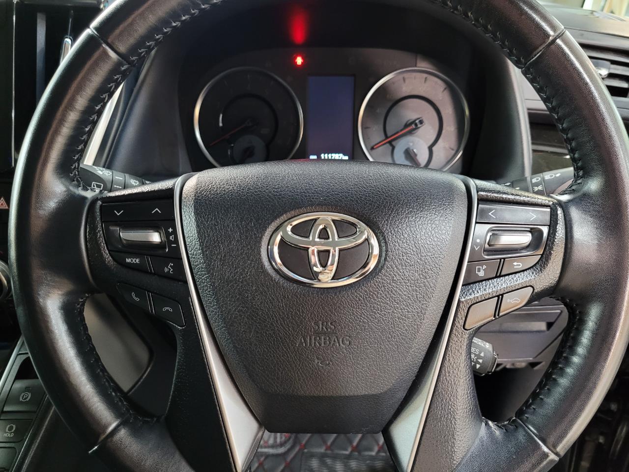 2015 Toyota Vellfire