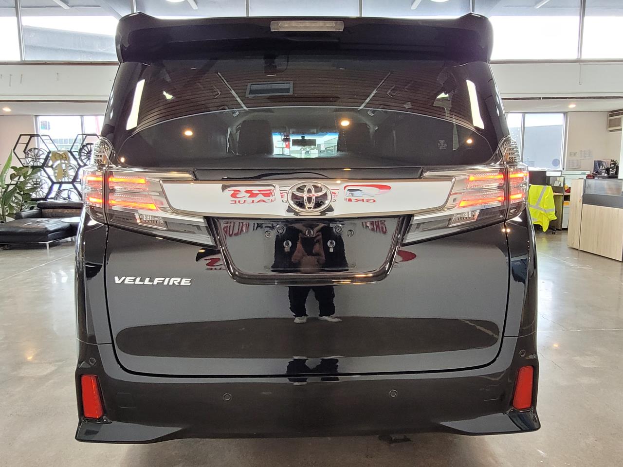 2015 Toyota Vellfire