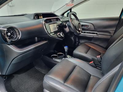 2017 Toyota Aqua - Thumbnail