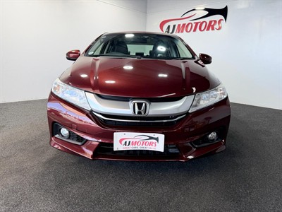 2014 Honda Grace - Thumbnail