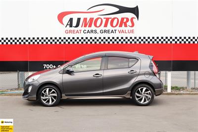 2015 Toyota Aqua - Thumbnail