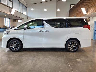 2016 Toyota Alphard - Thumbnail