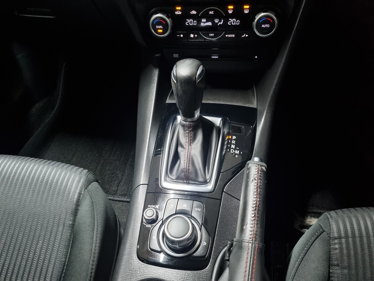 2015 Mazda Axela