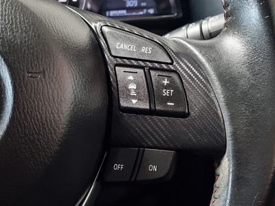 2015 Mazda Axela - Thumbnail