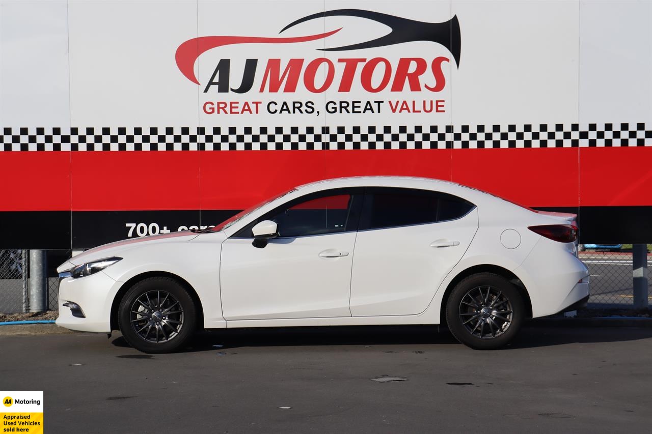 2016 Mazda Axela