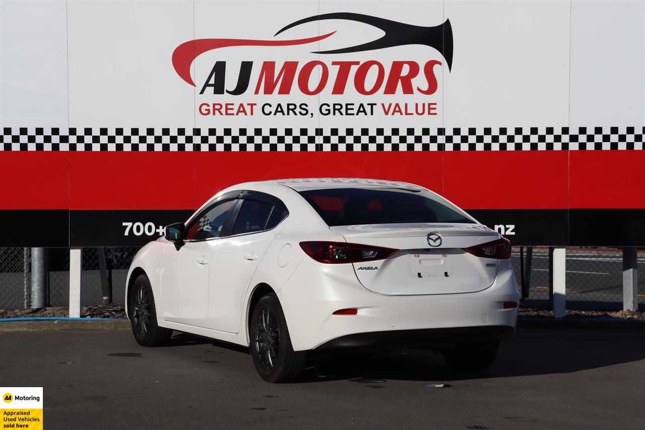 2016 Mazda Axela