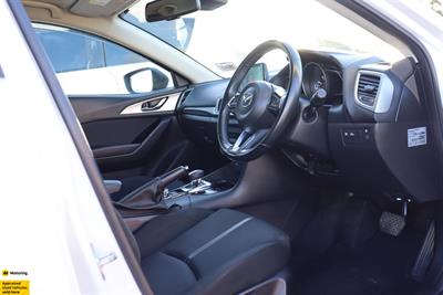 2016 Mazda Axela - Thumbnail