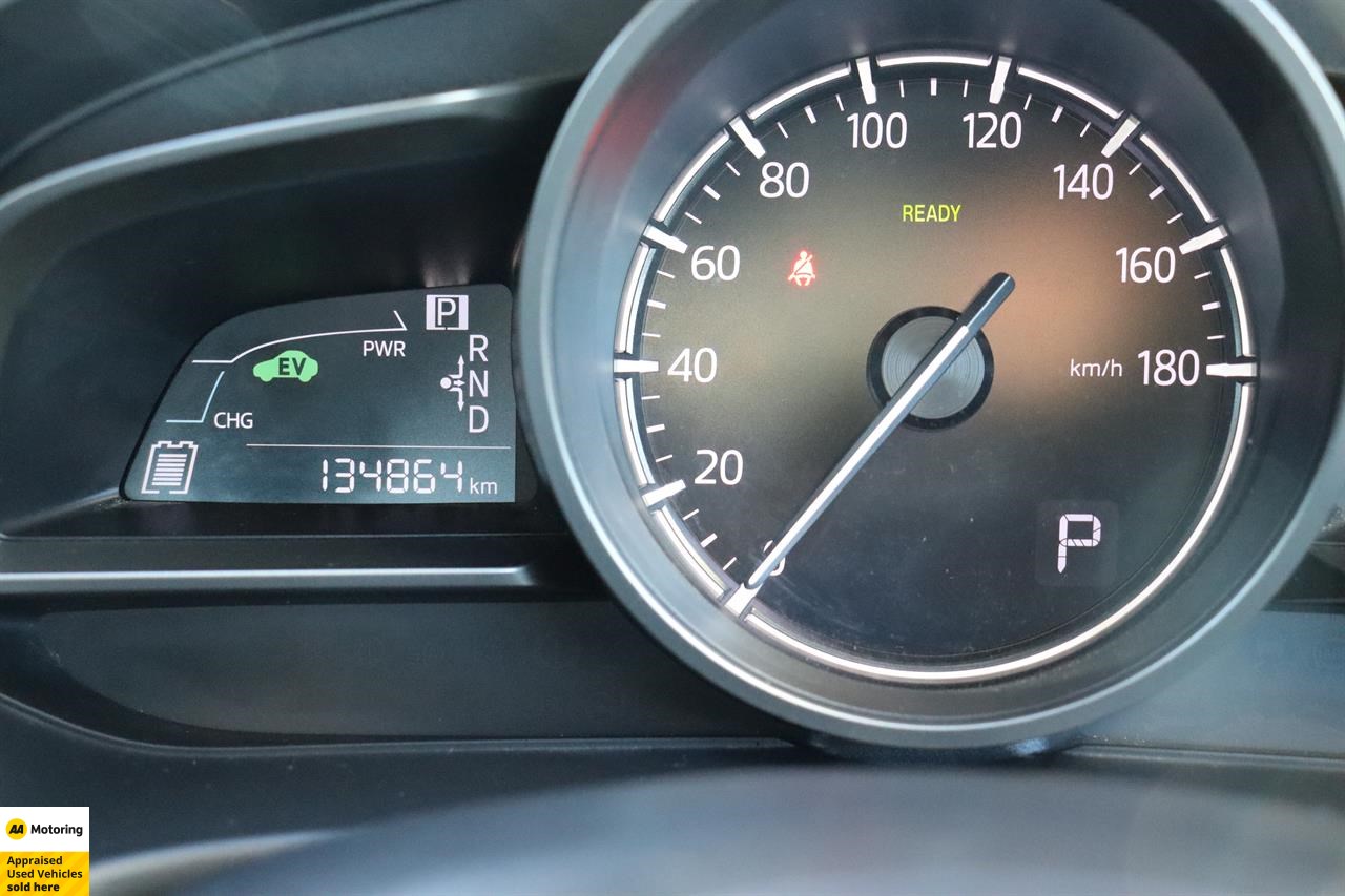 2016 Mazda Axela
