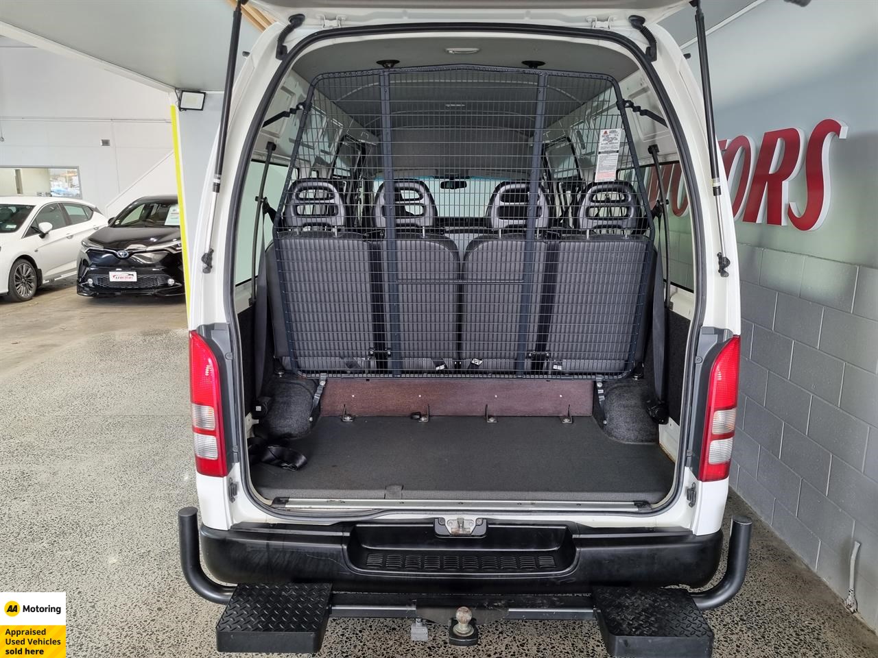 2014 Toyota Hiace