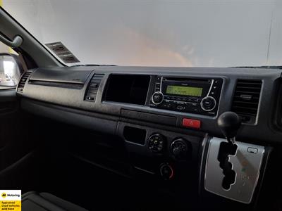 2014 Toyota Hiace - Thumbnail