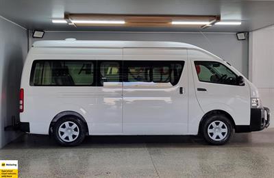 2014 Toyota Hiace - Thumbnail