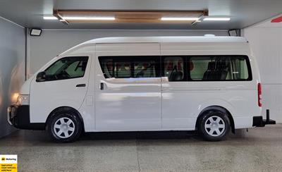 2014 Toyota Hiace - Thumbnail