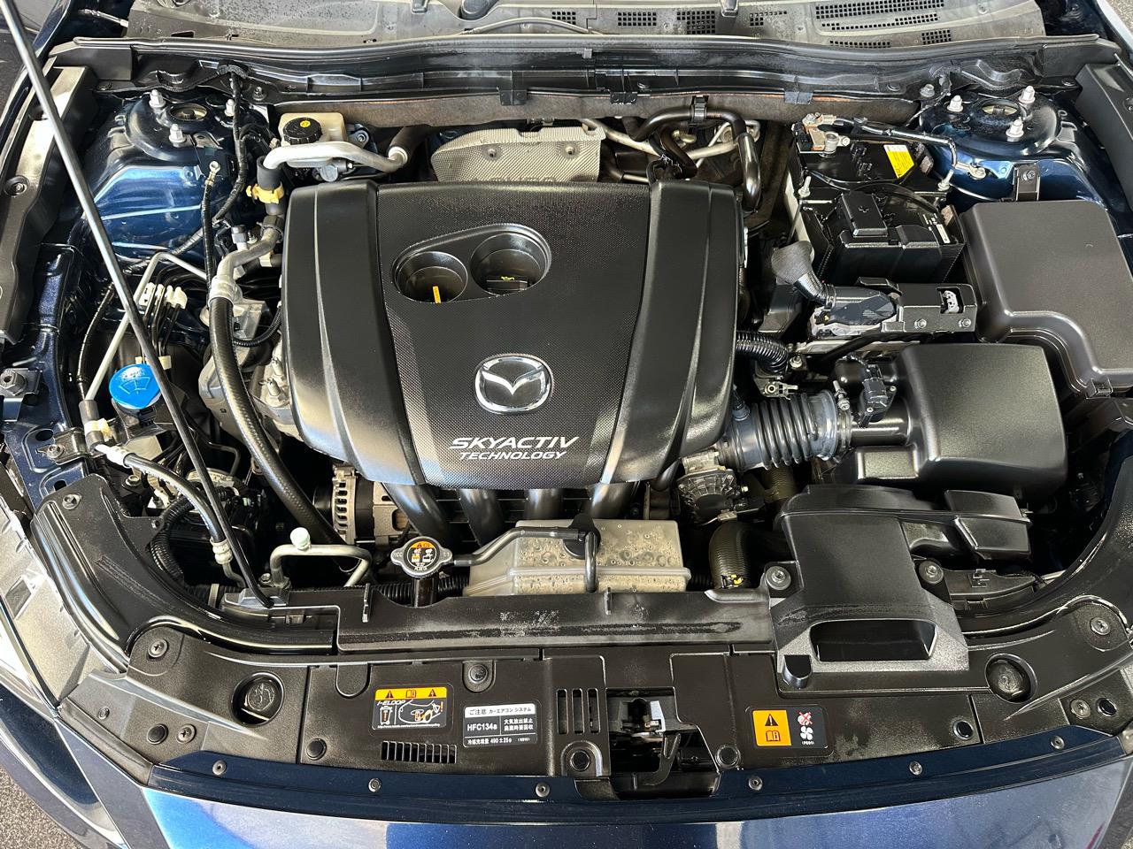 2014 Mazda Axela