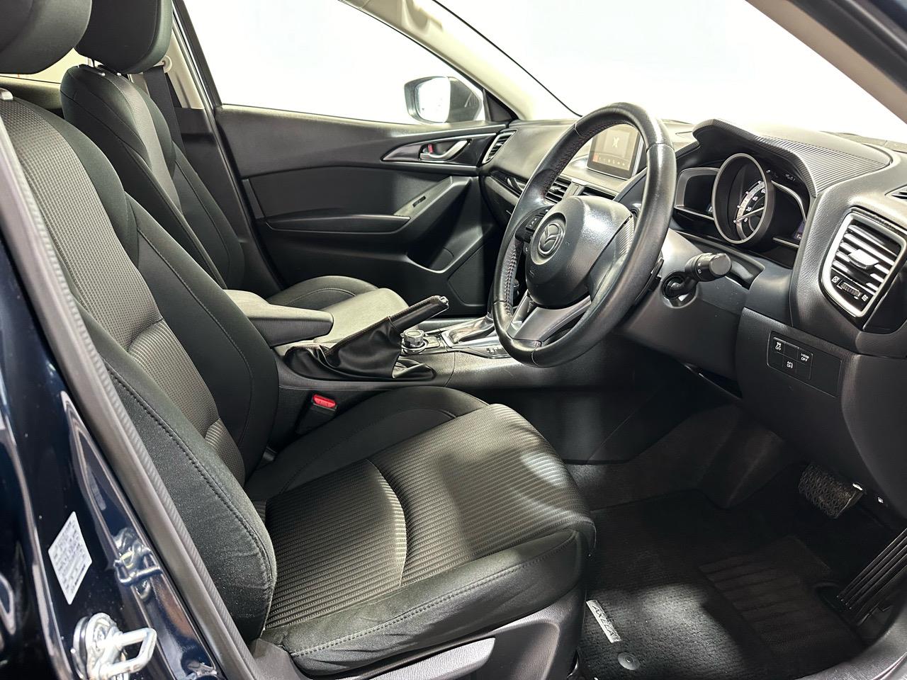 2014 Mazda Axela