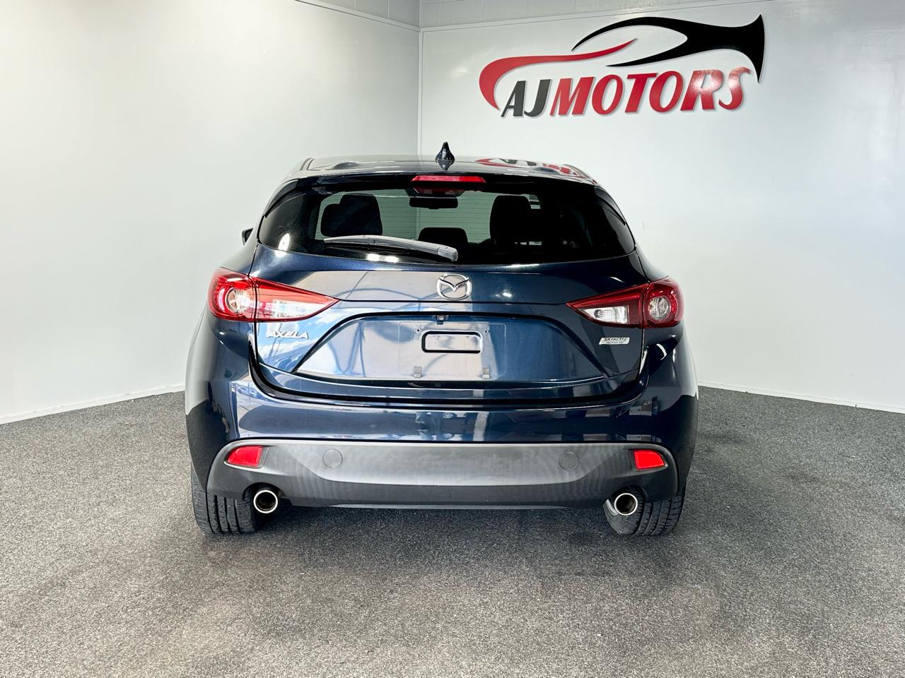 2014 Mazda Axela