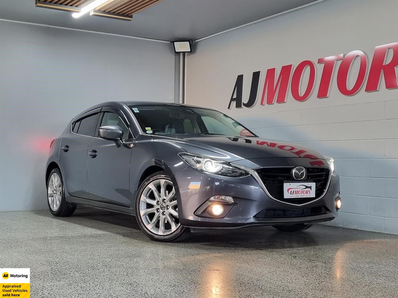 2014 Mazda Axela