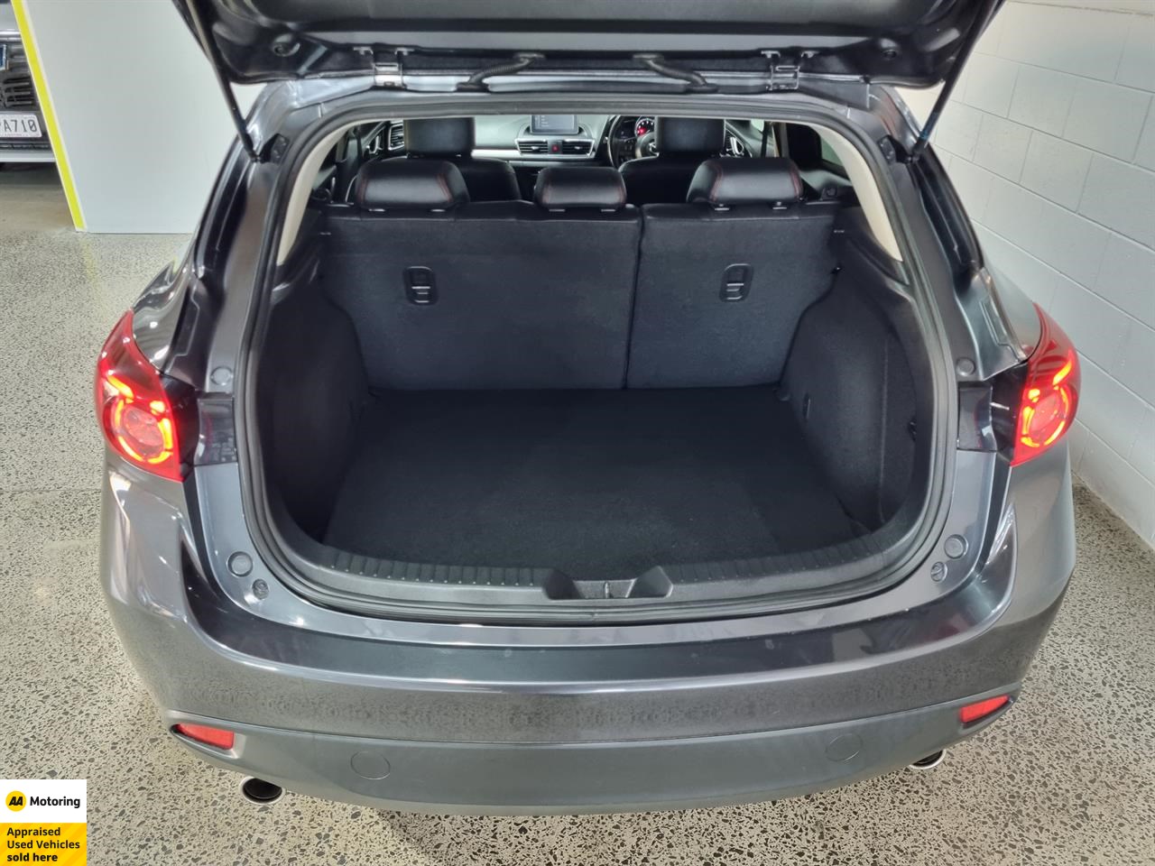 2014 Mazda Axela