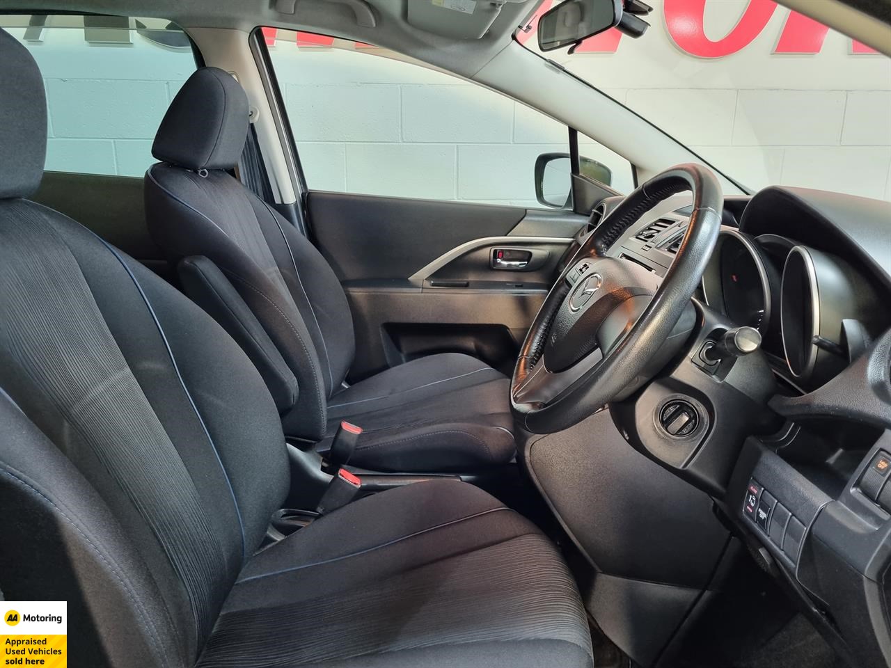 2012 Mazda Premacy