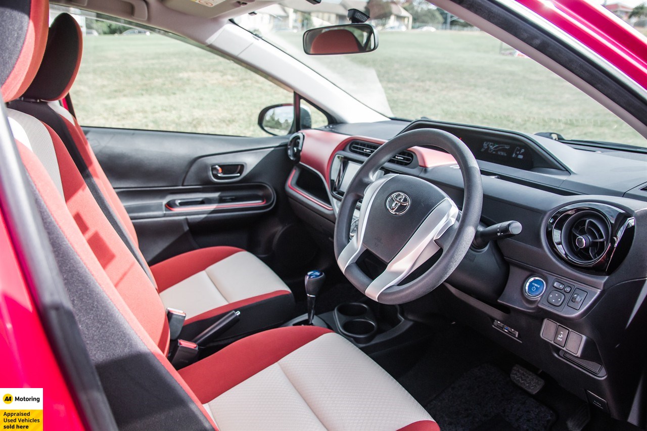 2015 Toyota Aqua