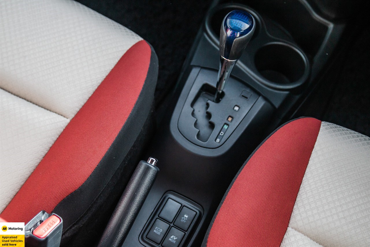 2015 Toyota Aqua