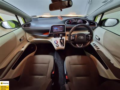2016 Toyota Sienta - Thumbnail