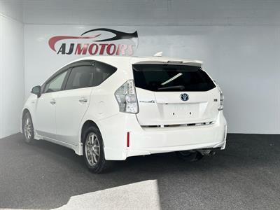 2013 Toyota Prius - Thumbnail