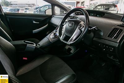 2012 Toyota Prius - Thumbnail