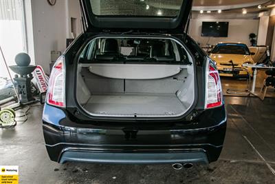 2012 Toyota Prius - Thumbnail