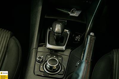 2014 Mazda Axela - Thumbnail