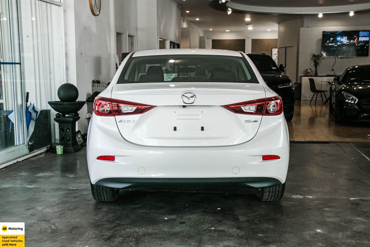 2014 Mazda Axela