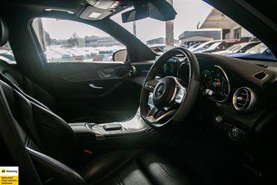 2022 Mercedes-Benz GLC 300 - Thumbnail