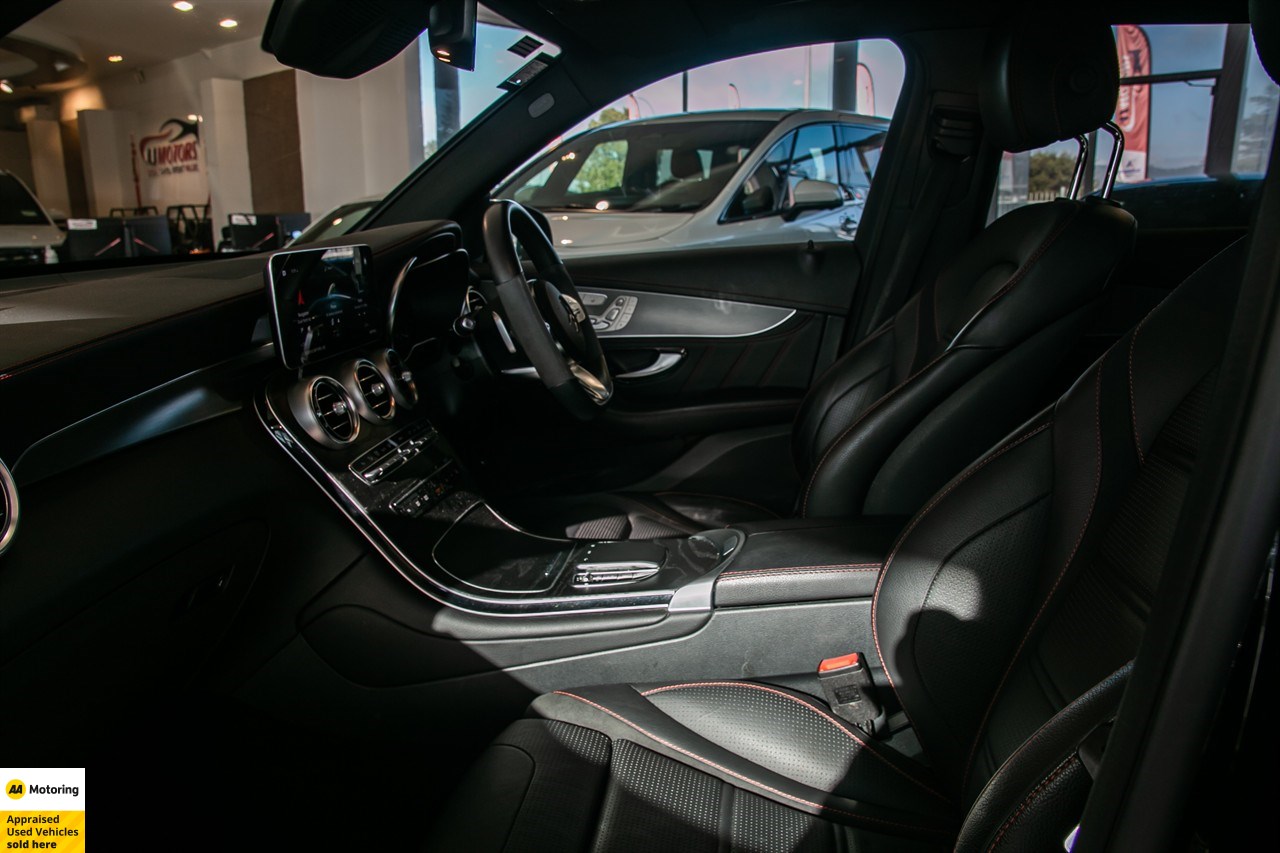 2022 Mercedes-Benz GLC 300