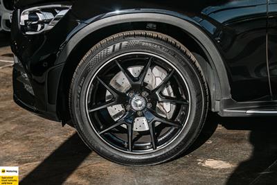 2022 Mercedes-Benz GLC 300 - Thumbnail