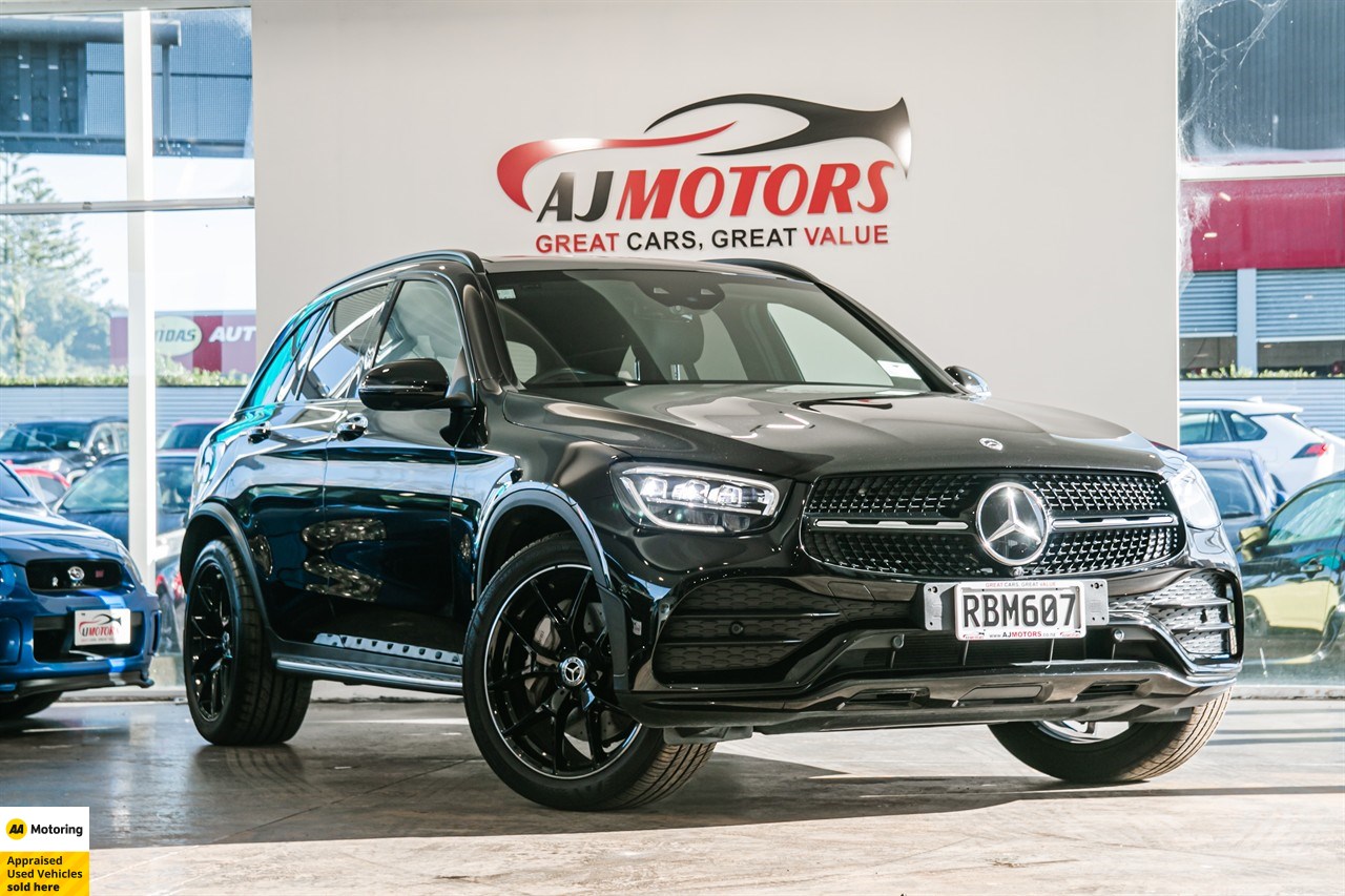2022 Mercedes-Benz GLC 300