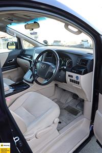 2012 Toyota Vellfire - Thumbnail