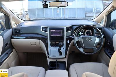 2012 Toyota Vellfire - Thumbnail