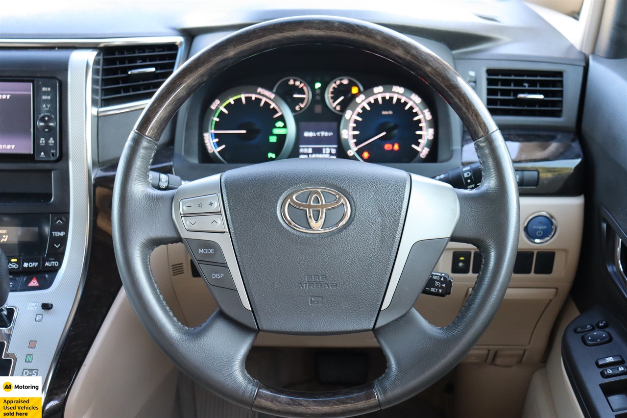 2012 Toyota Vellfire
