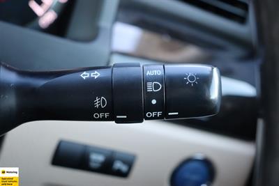 2012 Toyota Vellfire - Thumbnail