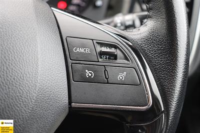 2020 Mitsubishi Outlander - Thumbnail
