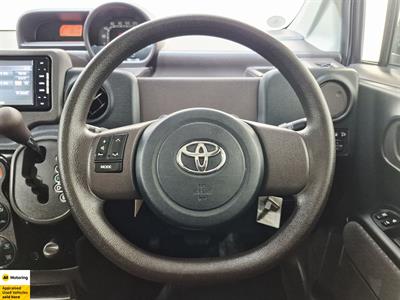 2012 Toyota Spade - Thumbnail