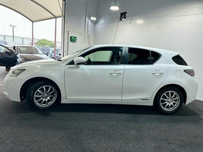 2012 Lexus CT 200h - Thumbnail