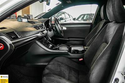 2012 Lexus CT200H - Thumbnail