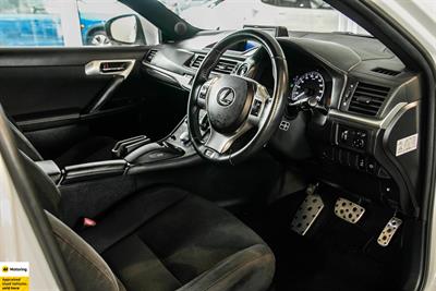 2012 Lexus CT200H - Thumbnail