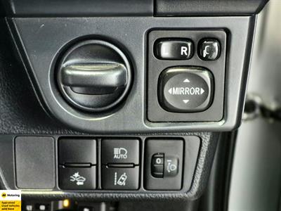 2018 Toyota COROLLA FIELDER - Thumbnail