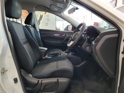 2022 Nissan X-Trail - Thumbnail