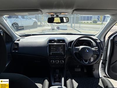 2024 Mitsubishi ASX - Thumbnail