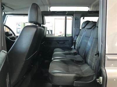 2010 Land Rover Defender - Thumbnail